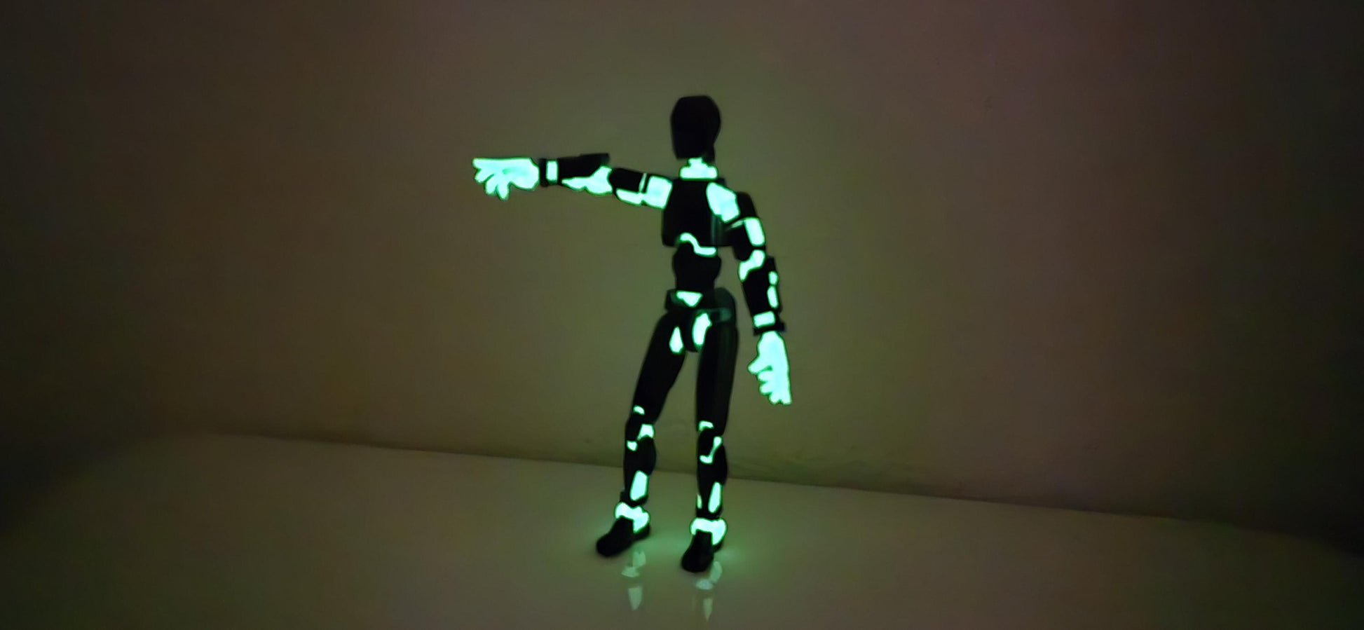 Dummy 13 - Glow n' Dark - Action Figure - 100% Scale
